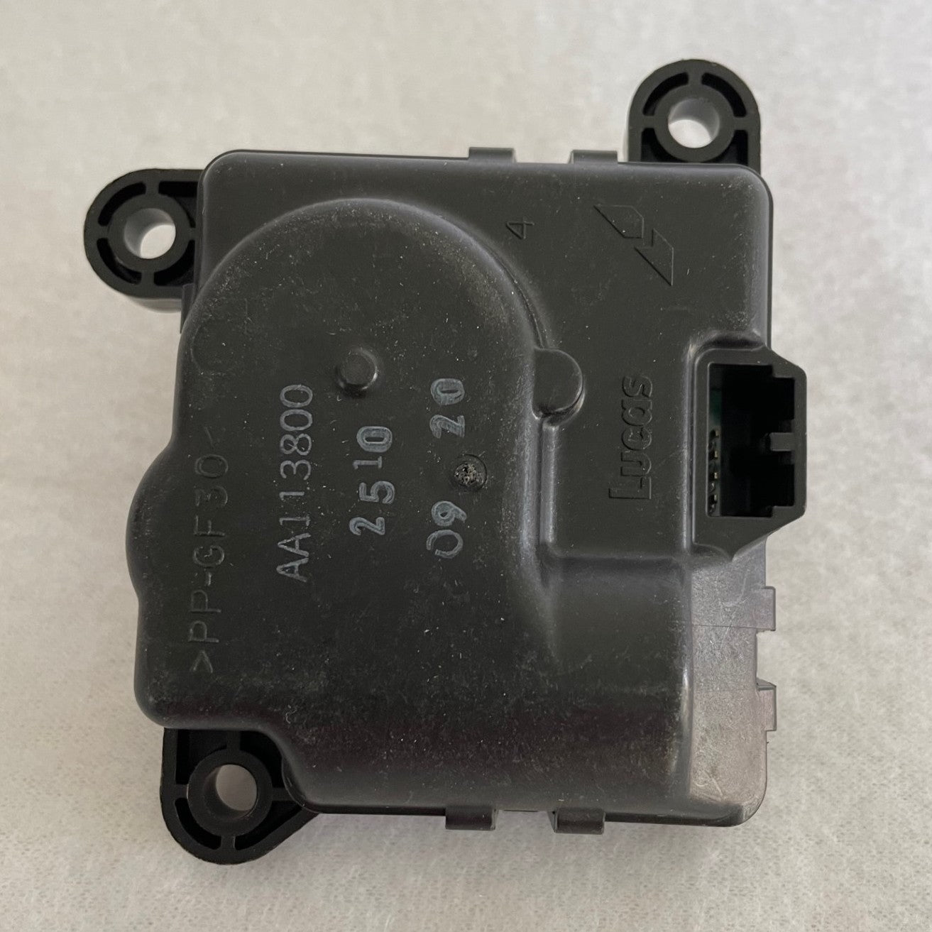 2nd Gen Ram (94-02) Actuator A/C Temperature Door (05104879AA)